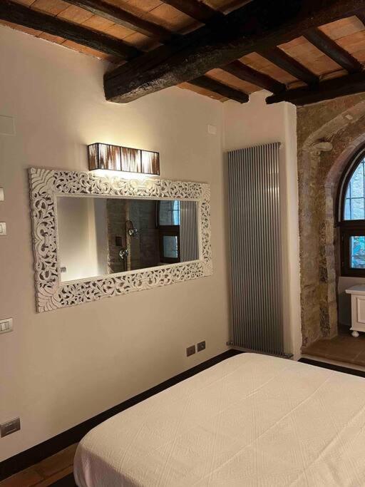 Medieval Tower In Umbria With Swimming Pool Montelagello エクステリア 写真