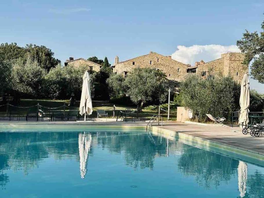 Medieval Tower In Umbria With Swimming Pool Montelagello エクステリア 写真