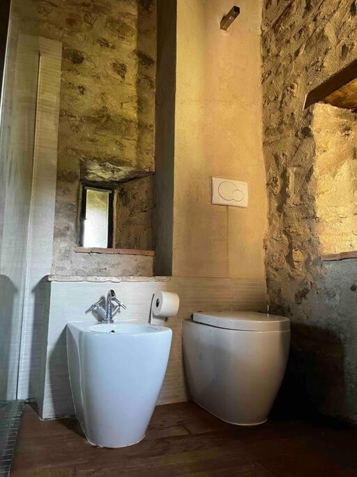 Medieval Tower In Umbria With Swimming Pool Montelagello エクステリア 写真