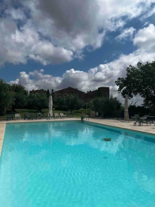 Medieval Tower In Umbria With Swimming Pool Montelagello エクステリア 写真